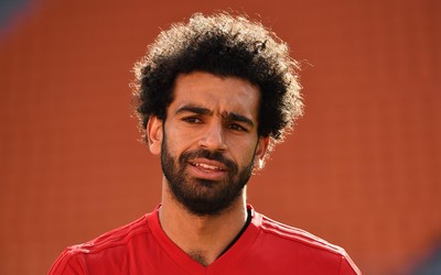 BET5体育动态-阿尤点球稳稳命中反超